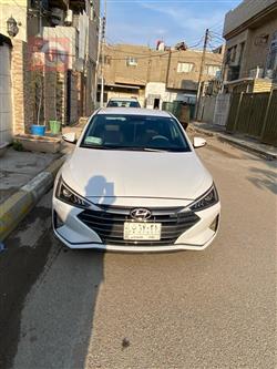 هیوندای ئەلەنترا